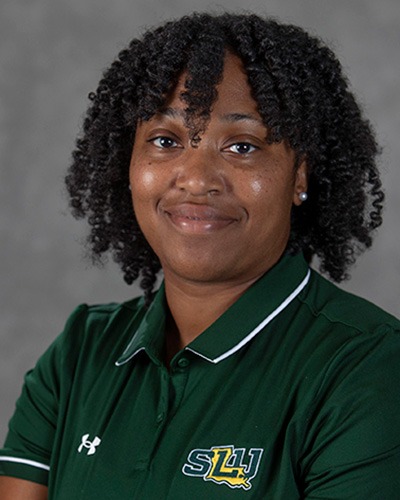 Headshot of athletic trainer Shuwanna Wilson for athletics website