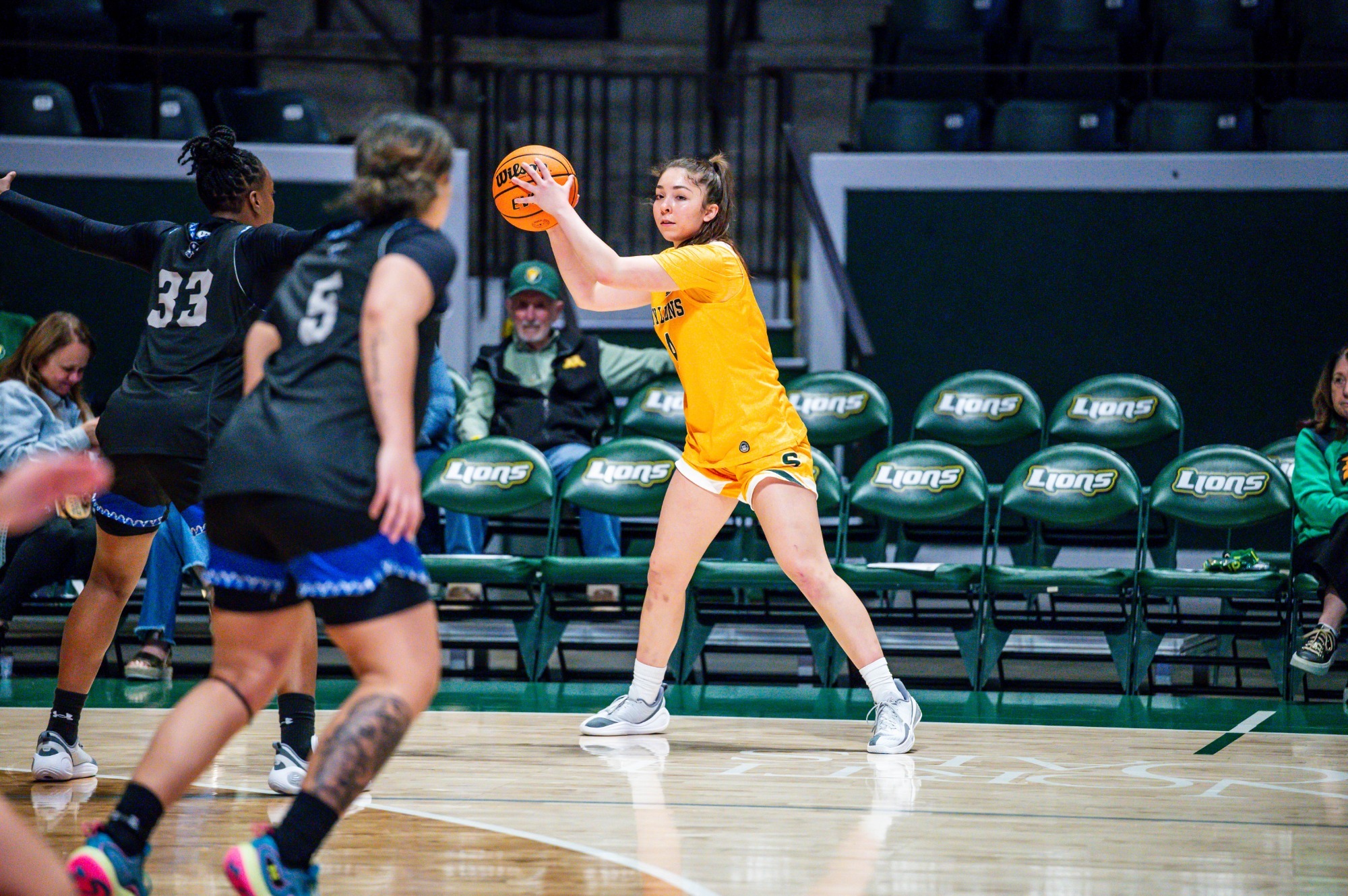 Mia Ramos looking for an open player vs. UNO in the University Center