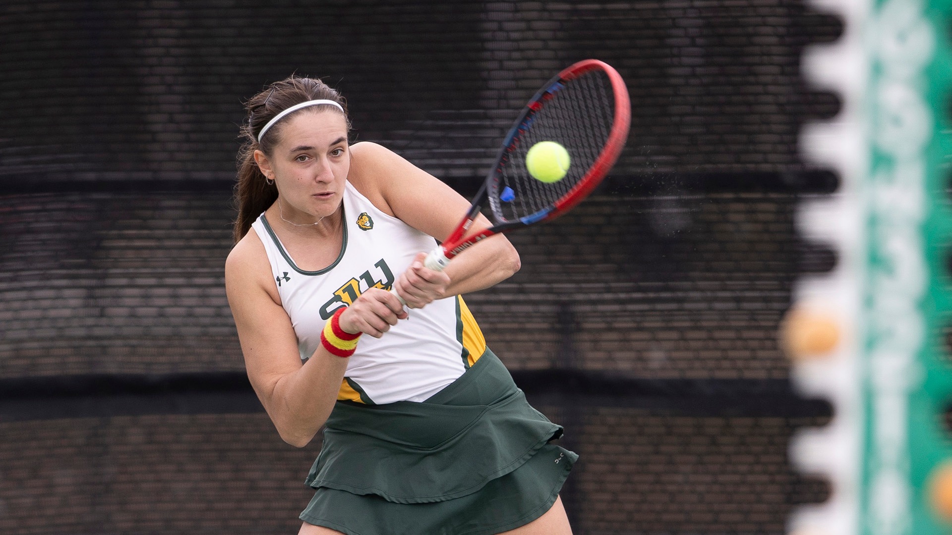 Taisia Bolsova hits a shot