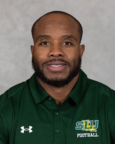 Assistant Coach Antonio Baker