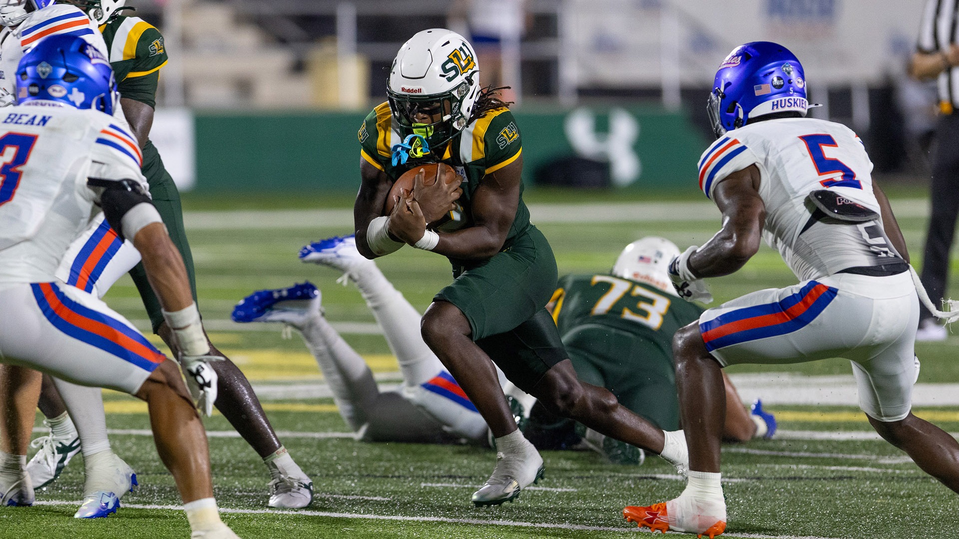 Kyree Paul carries the ball versus HCU Aug. 27, 2026