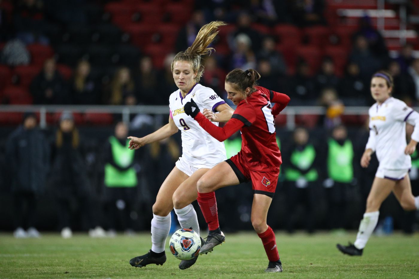Women's Soccer Falls To Louisville In NCAA Tournament, 10