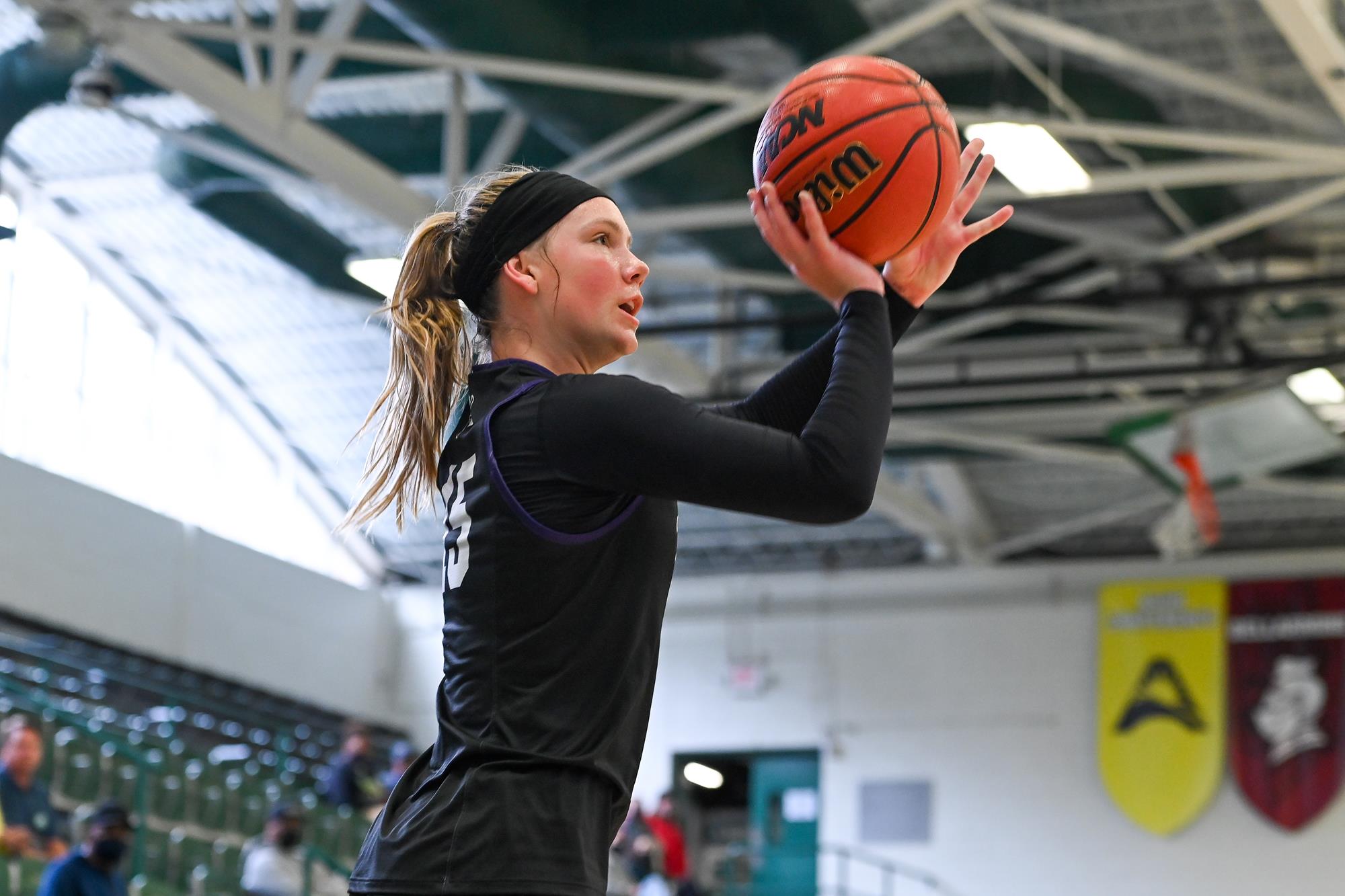 Blythe Pearson 202324 Women's Basketball University