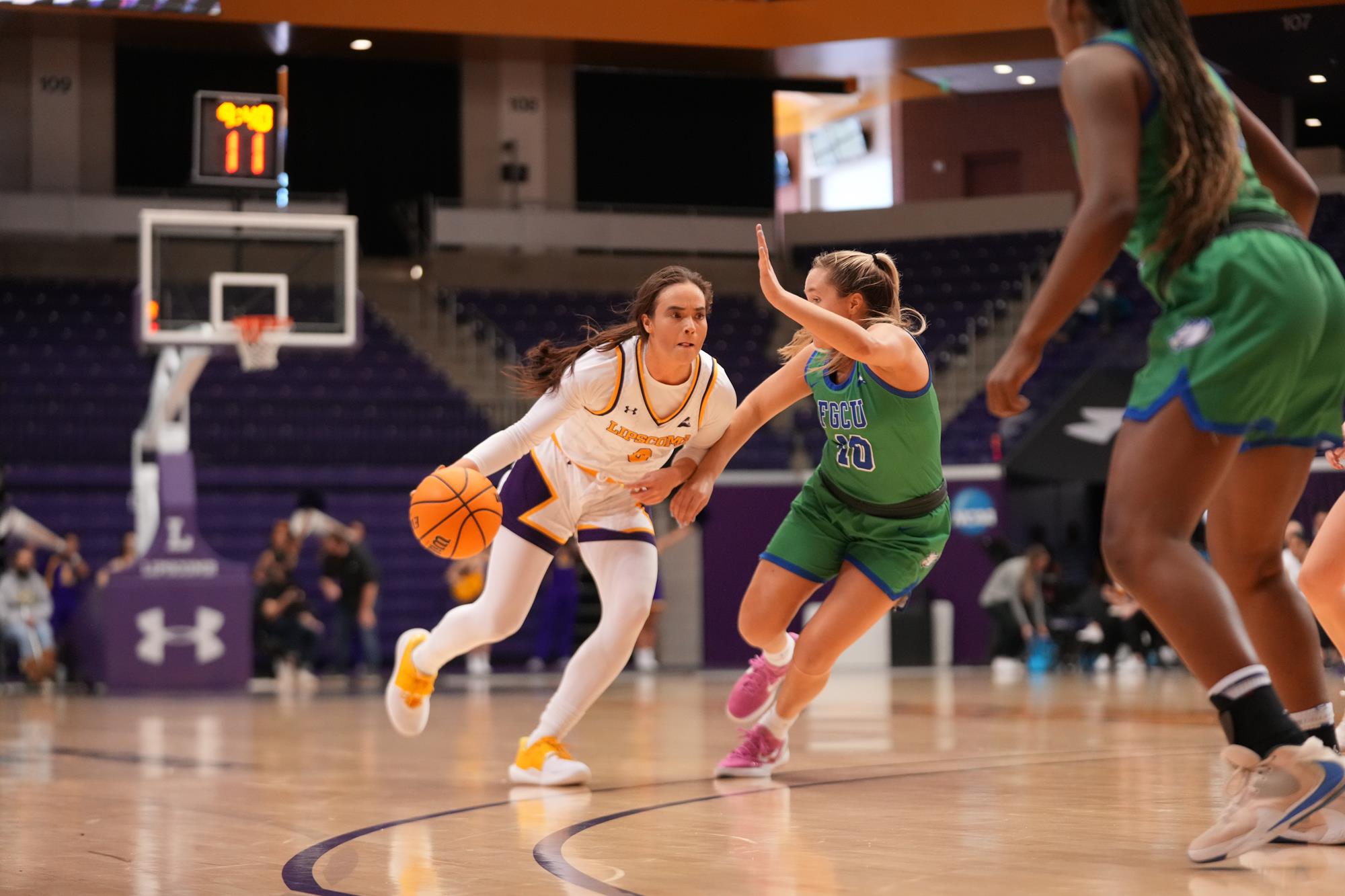 Sydney Shelton 202122 Women's Basketball University