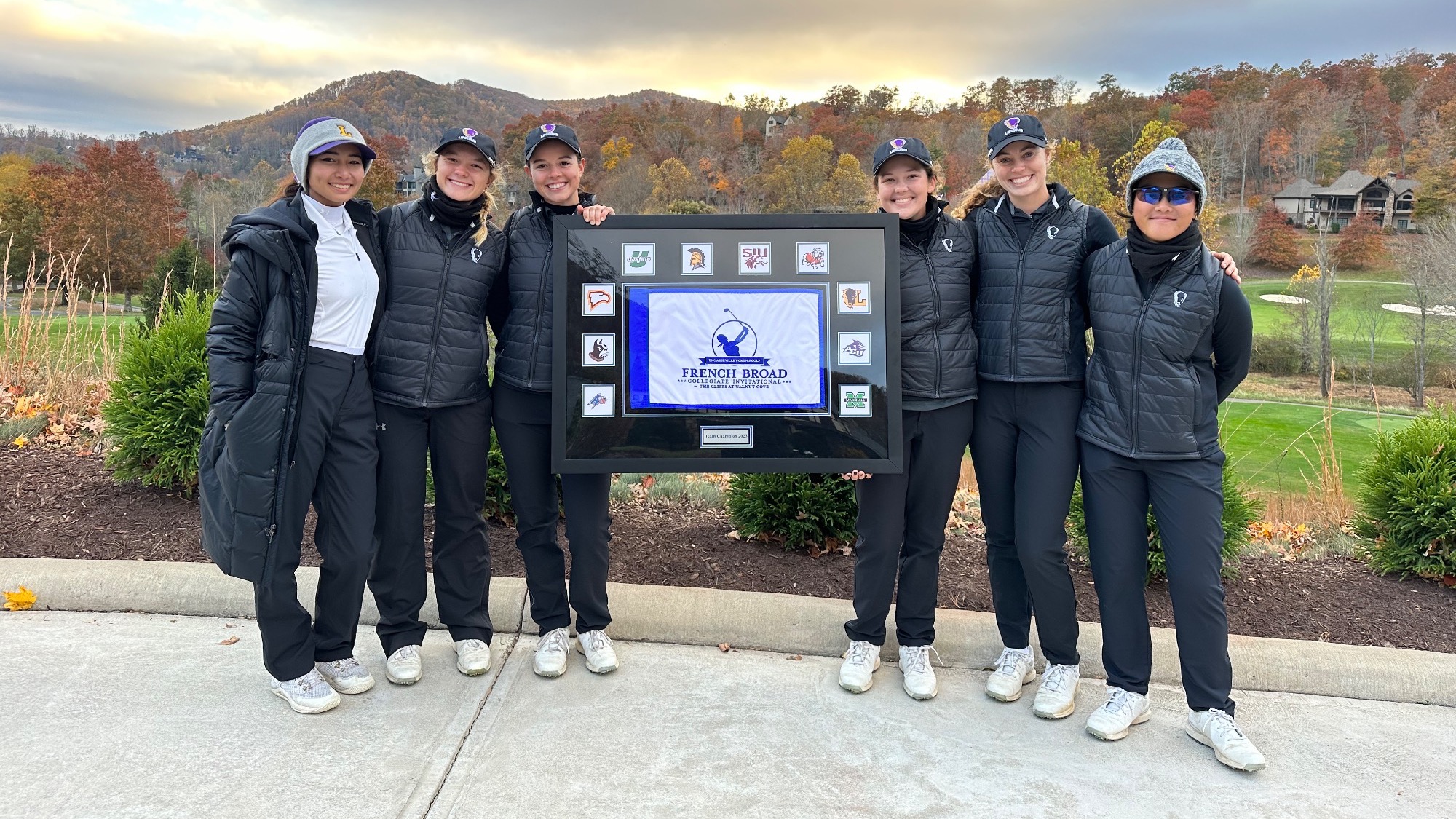 Women's Golf Earns Team Championship, Smith is Individual Medalist at