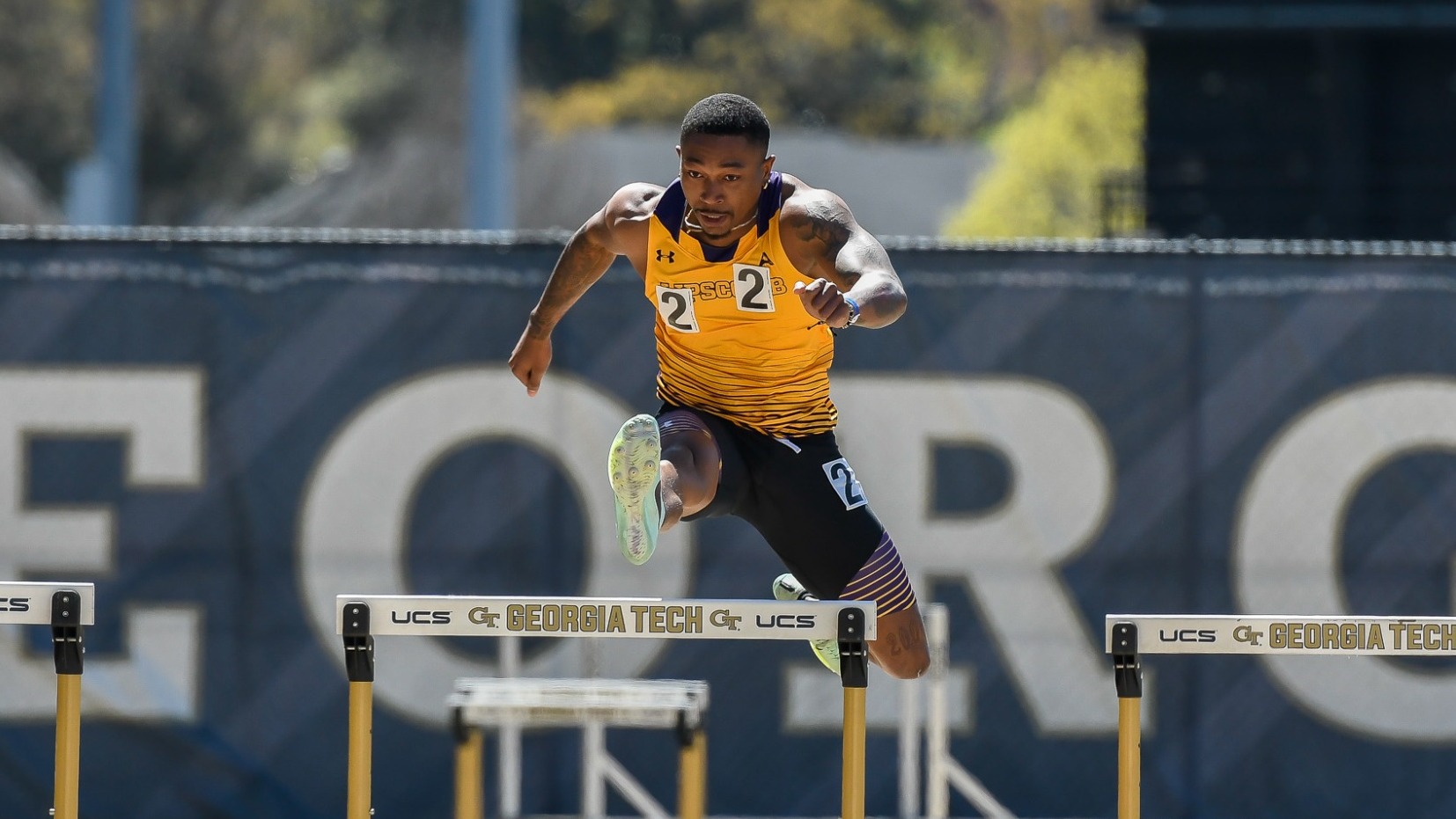 Track & Field Opens Outdoor Season at Yellow Jacket Invite