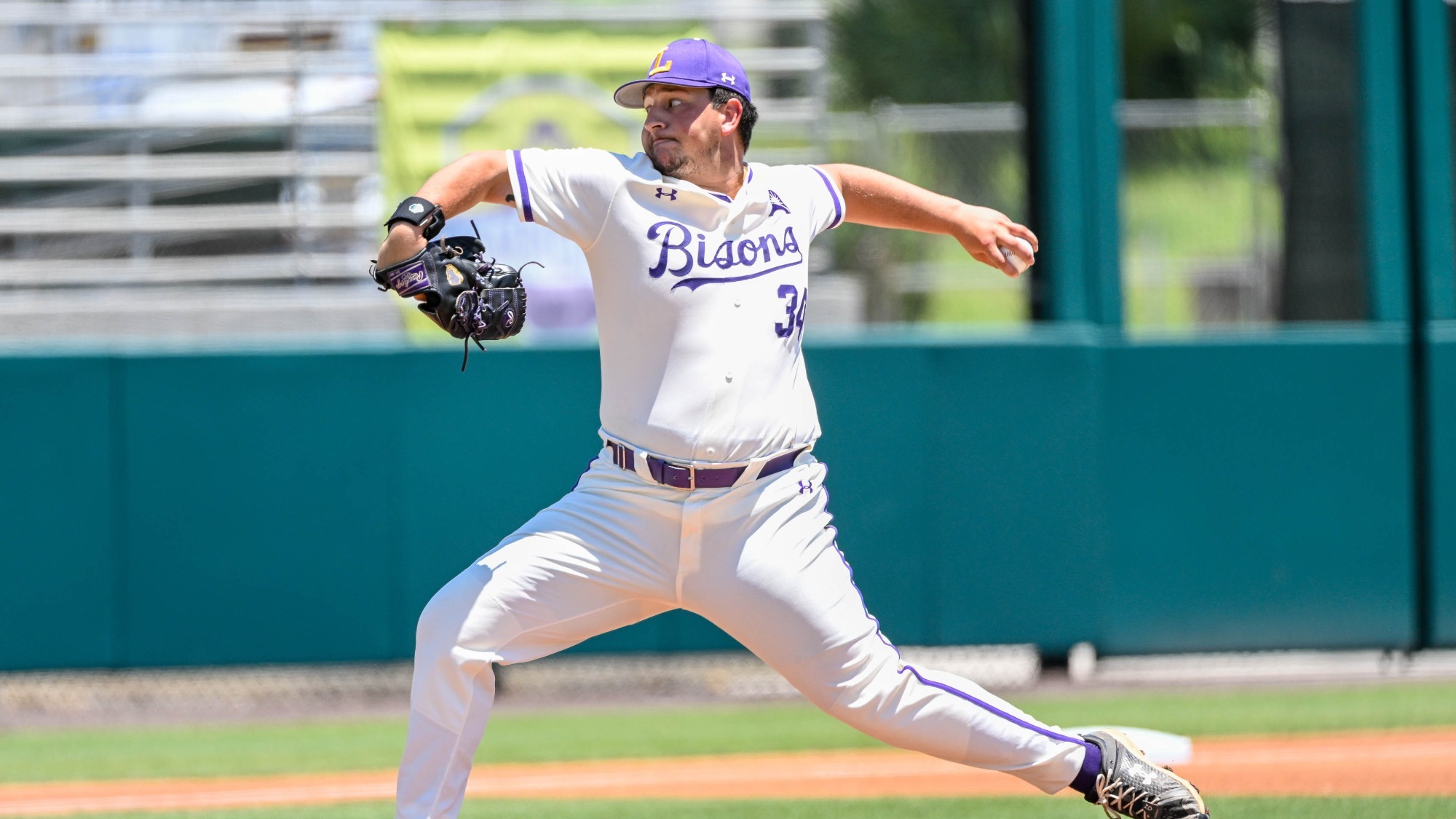 Baseball Falls to Xavier to Close Out Series University
