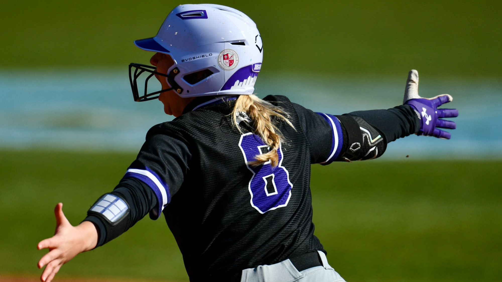 Softball Sweeps Final Day of Carolina Classic University