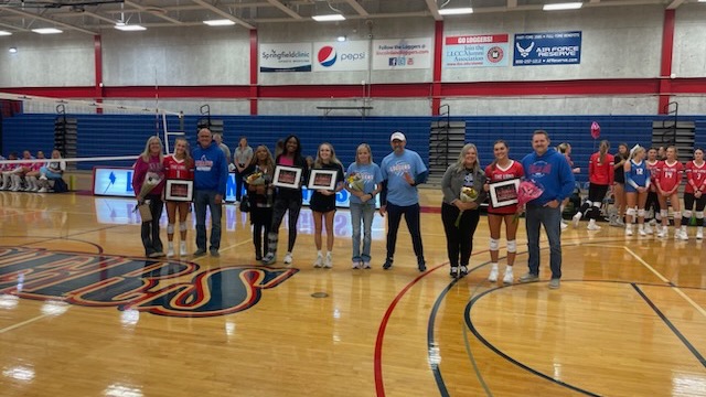 LLCC volleyball sophomores.