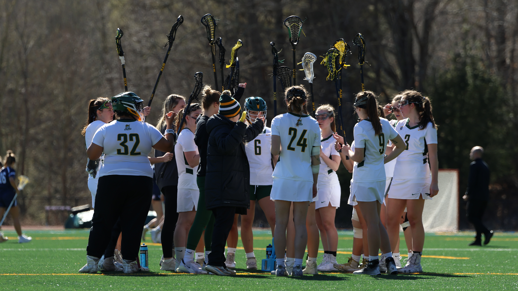 WLAX_Huddle
