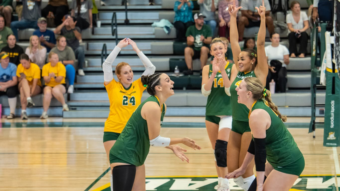 WVB_Huddle