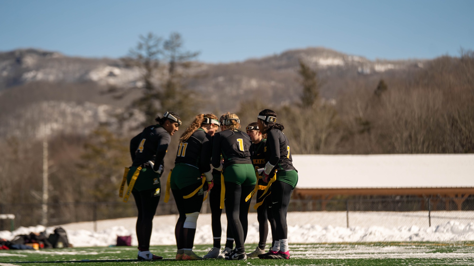 Flag_OffensiveHuddle
