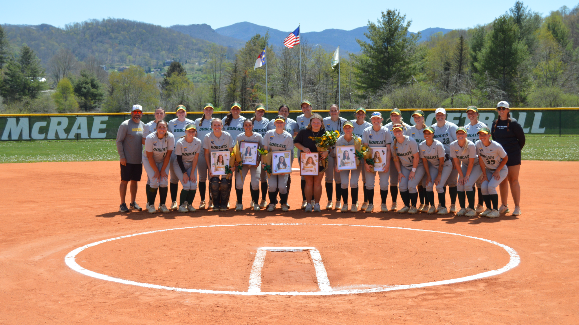 Softball_SeniorDay2026_1