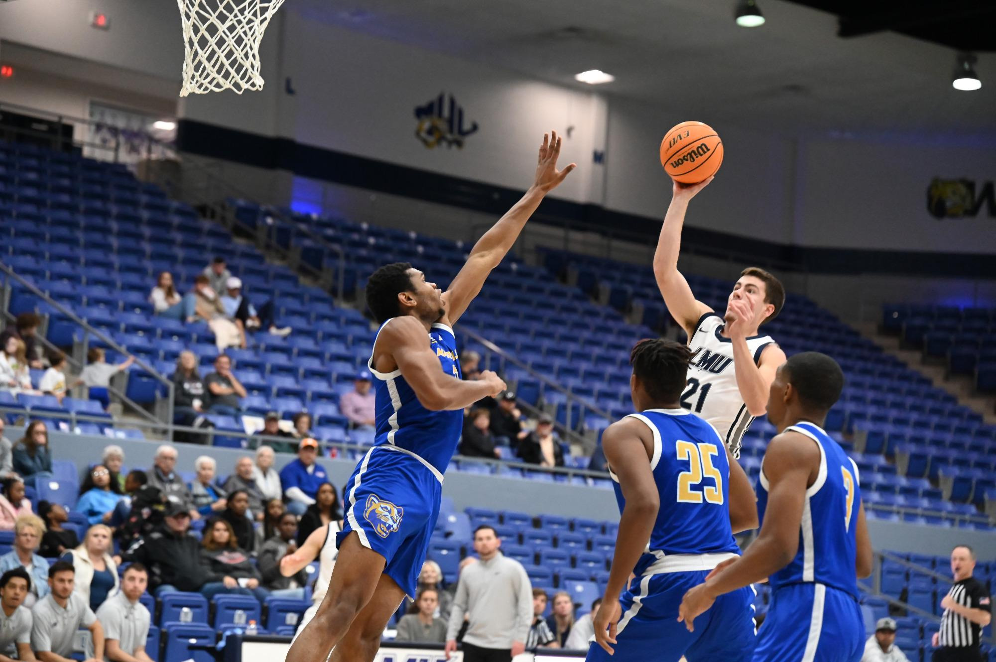 Tyler McKinney Men's Basketball Lincoln Memorial University Athletics
