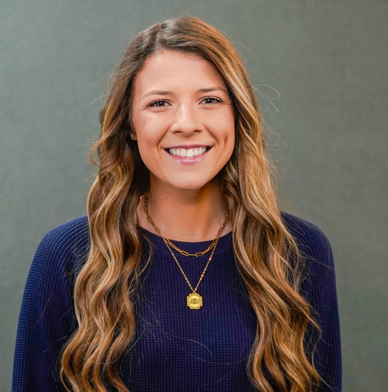 Bella Buccellato-Hennon