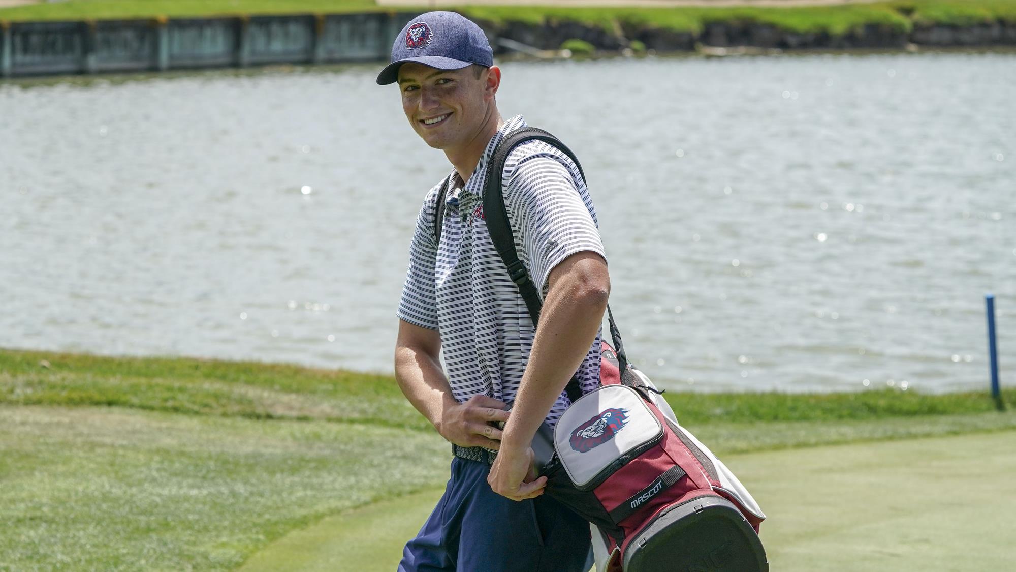 Riley Elmes Men's Golf Loyola Marymount University Athletics