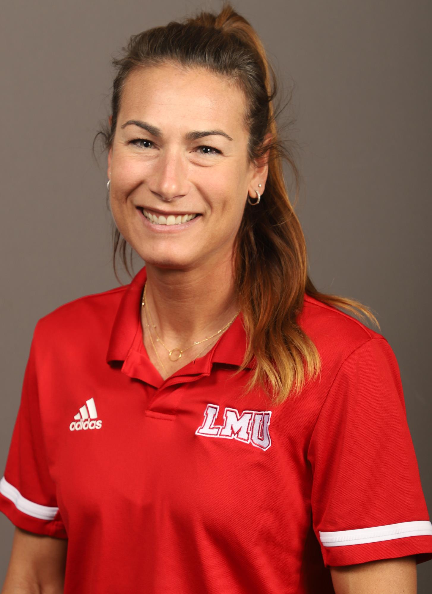 Coach_Angie_Headshot_2022