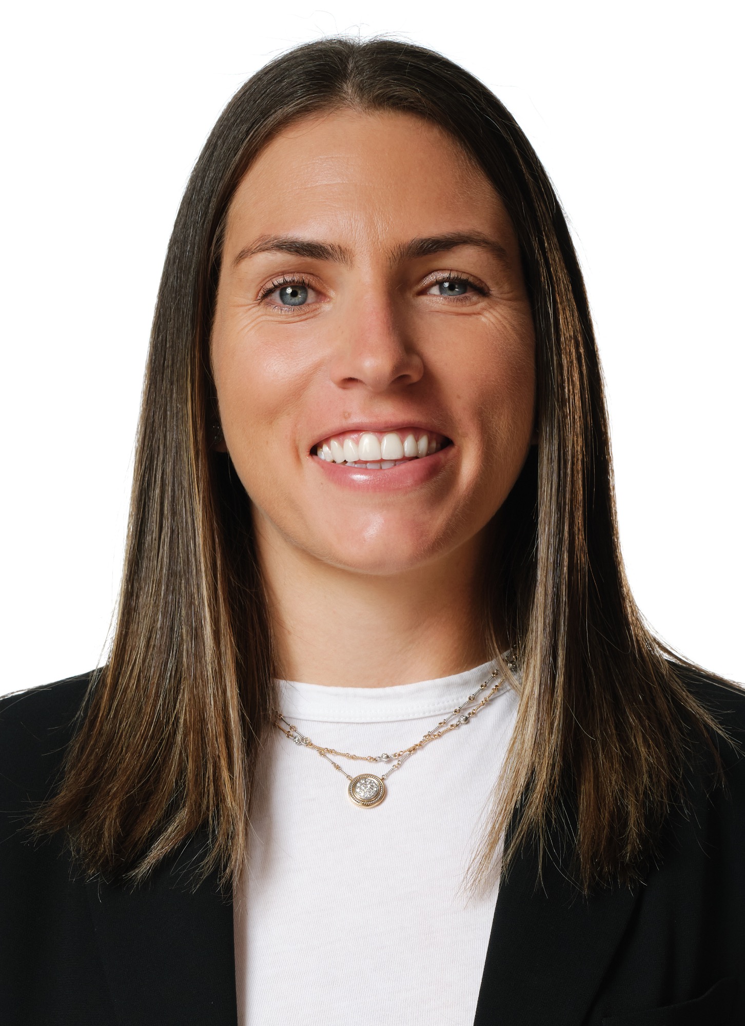 Academic_Emily_Leon_20260927_LMUAthletics_MensBasketball_0317_CROP.jpg