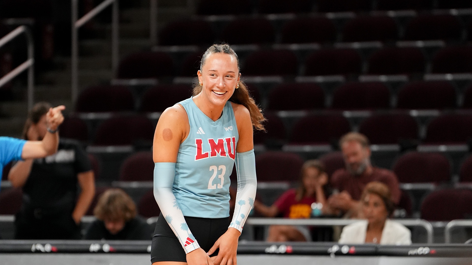 Nicole WVB