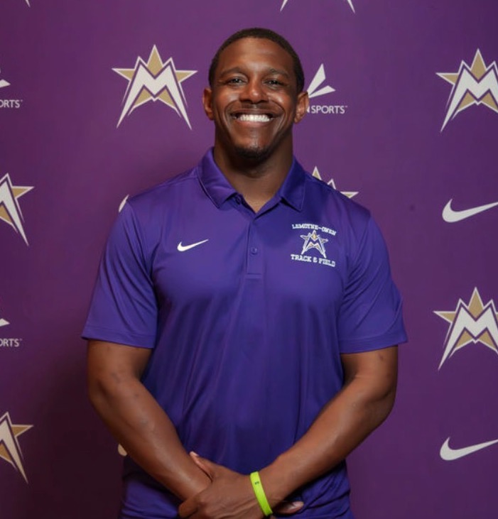 Men's Track [Coach Davis]