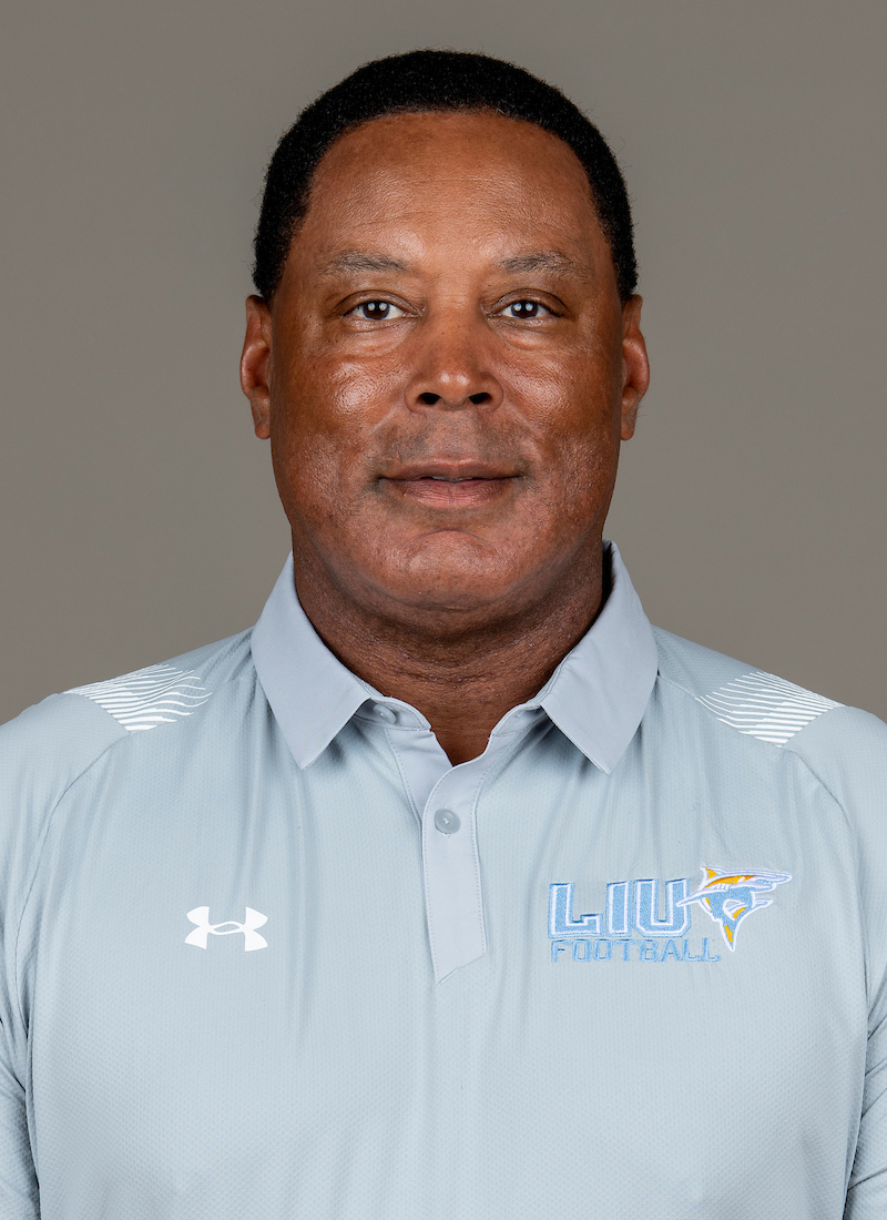 Dwight  Singleton