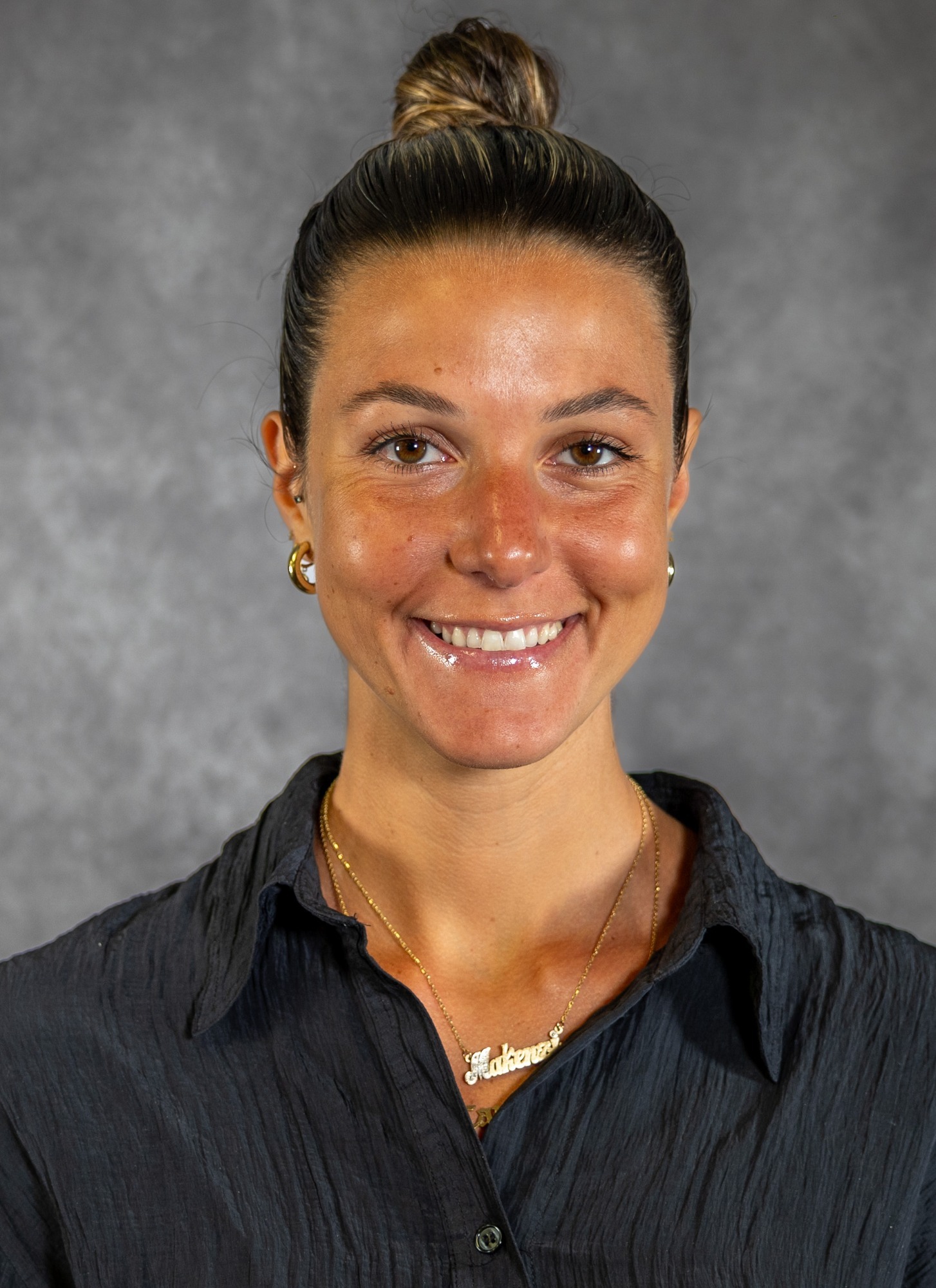 Makenzi Mollitor headshot