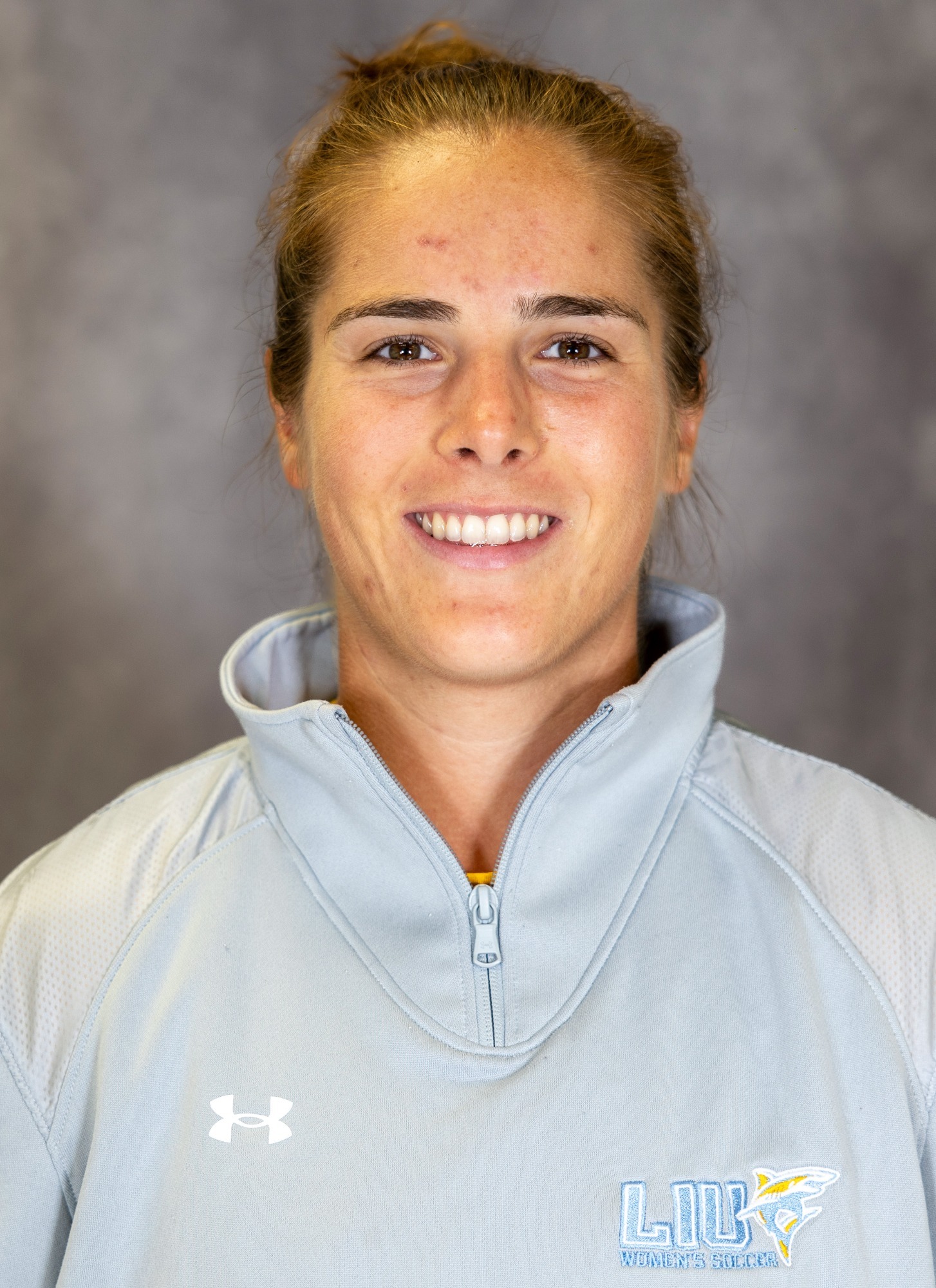 Lucy Gillett headshot