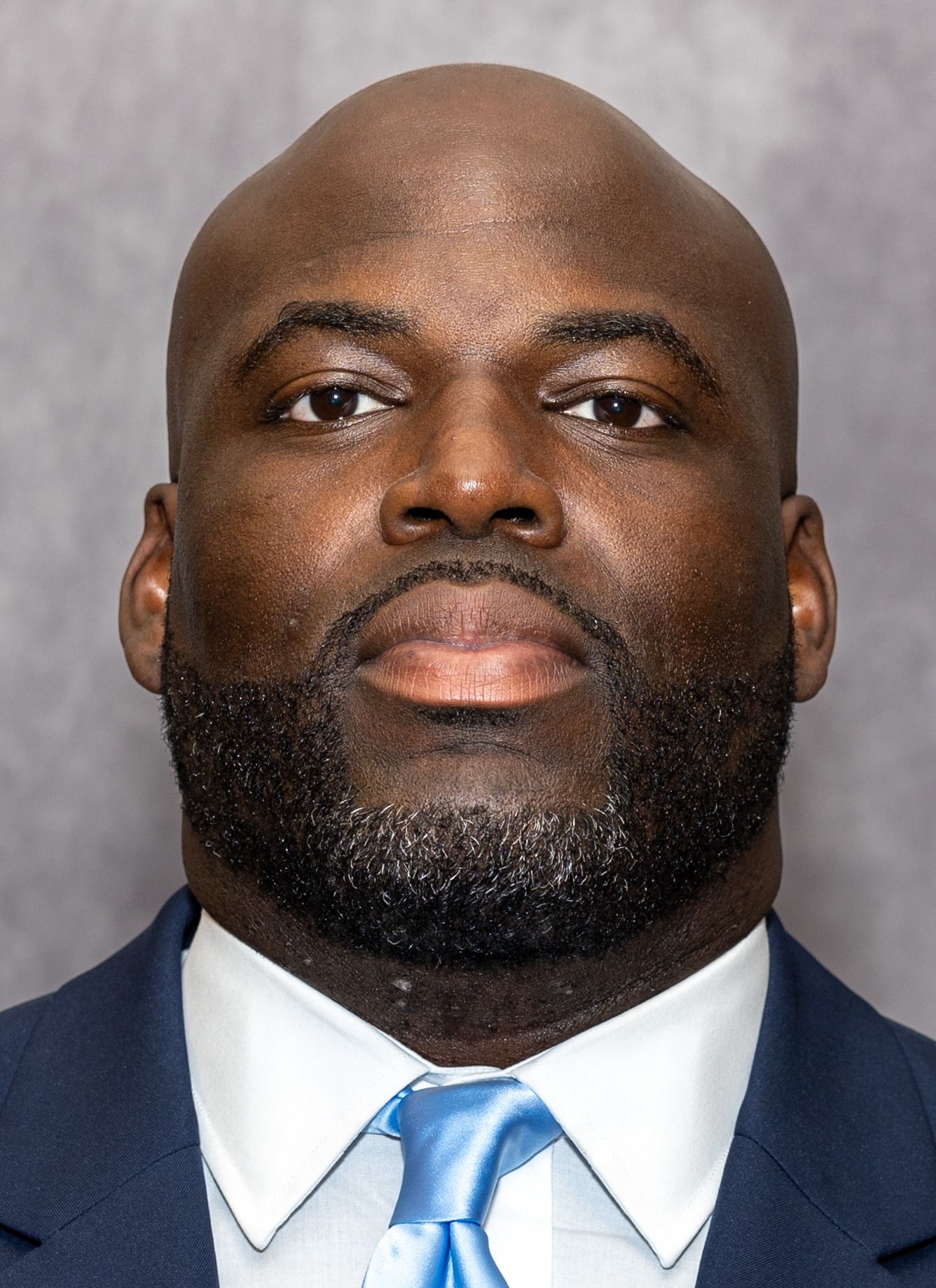 Ollie Ogbu football headshot