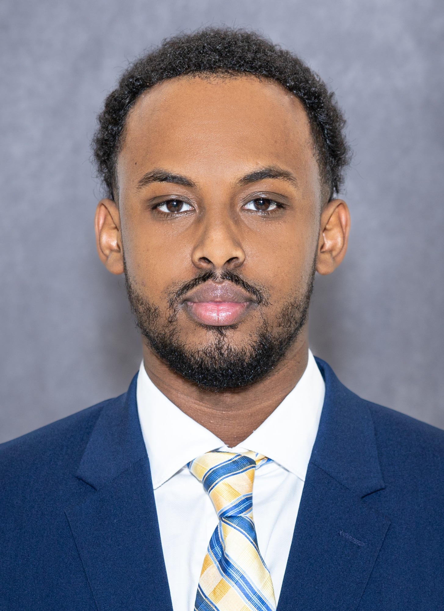 Dalmar Ali Men's Basketball Headshot