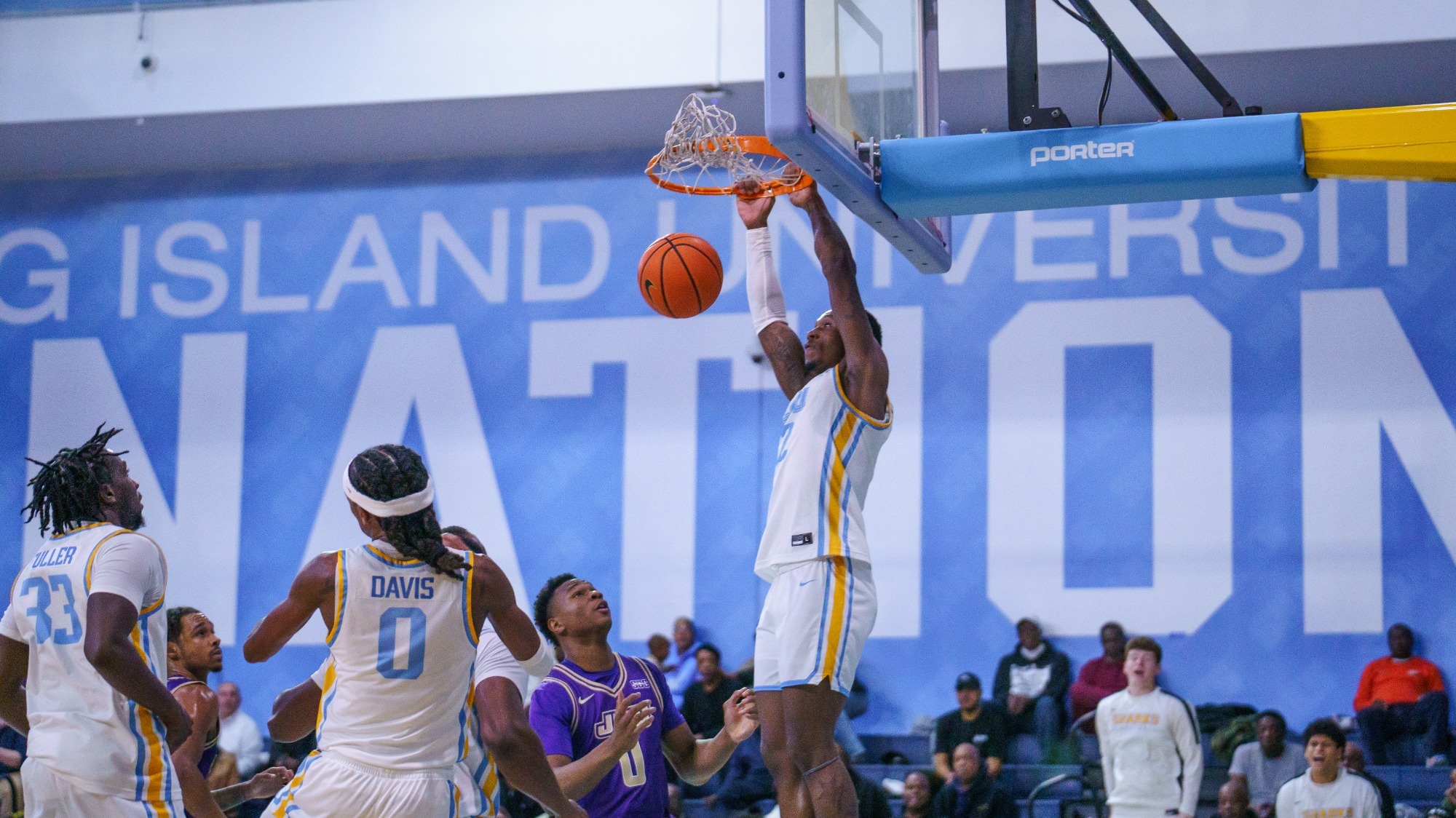 Greg Gordon dunk 11.20