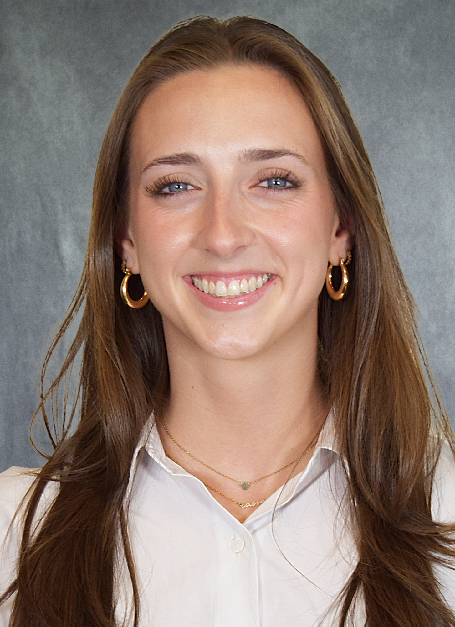 Cassandra McMillan headshot