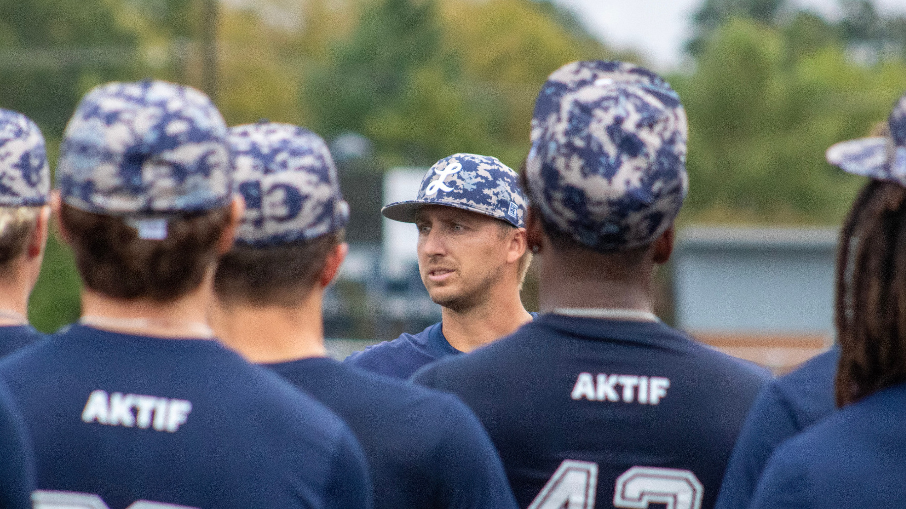 Ray Noe talks to the baseball team