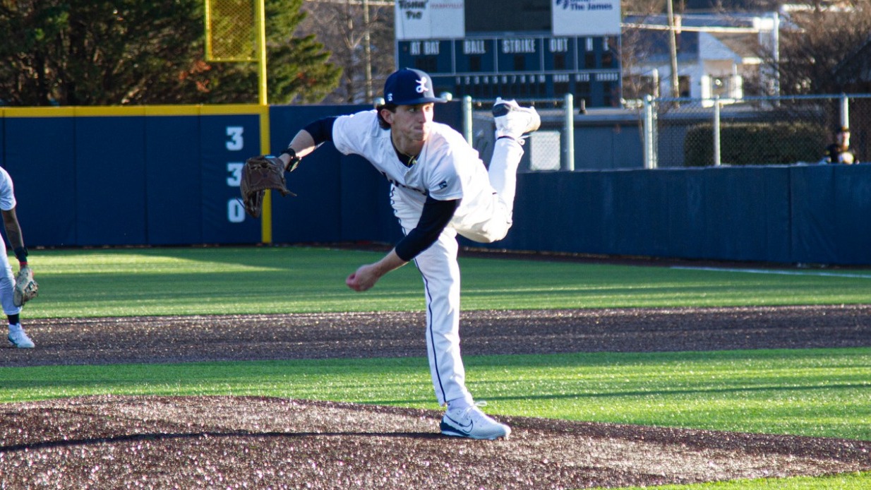 Jaxon Lloyd pitching