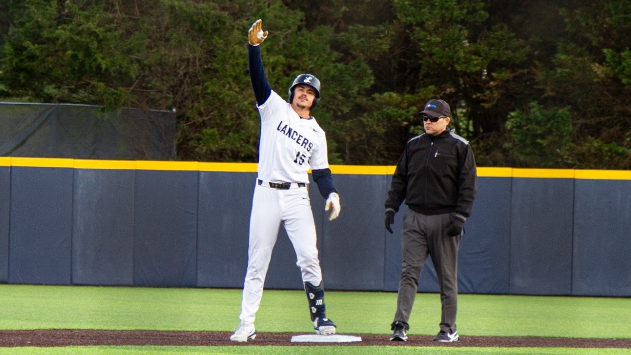 LJ on second after doubling against W&M