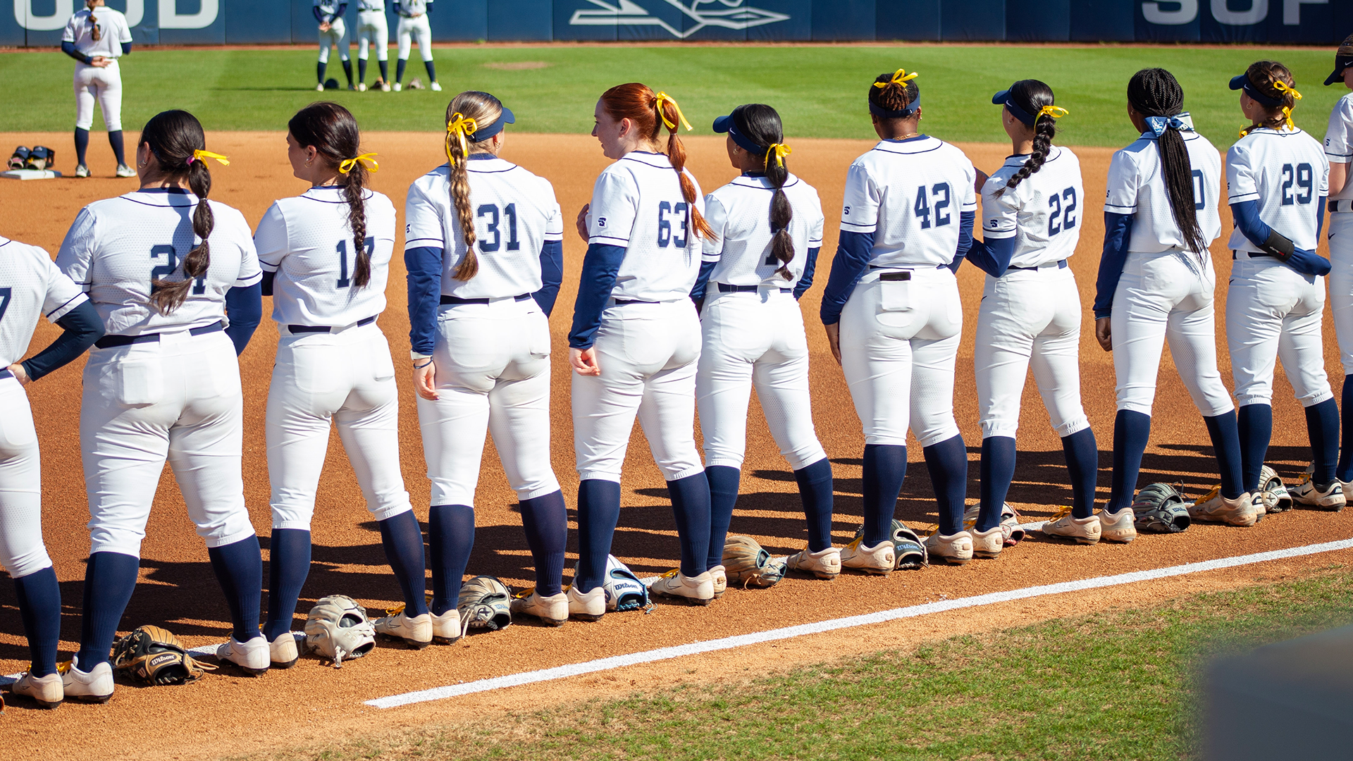 `Softball Team on Baseline
