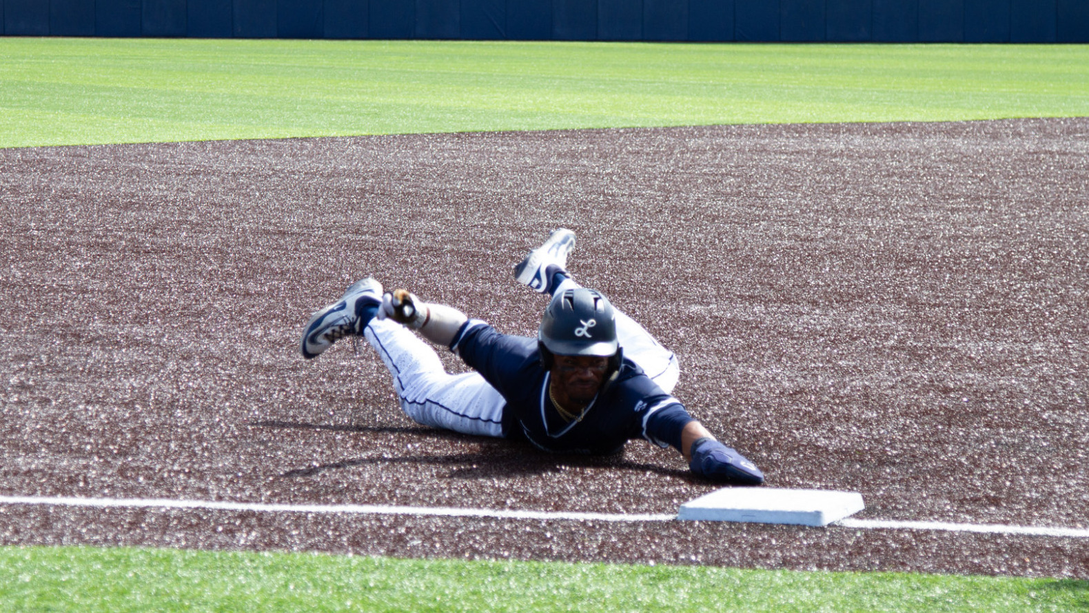 Tre Keels slides into third base