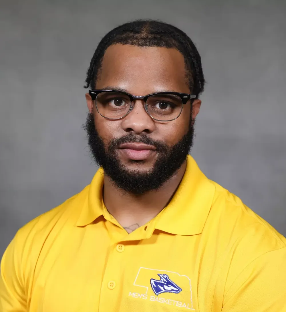 Coach Delquan Thomas