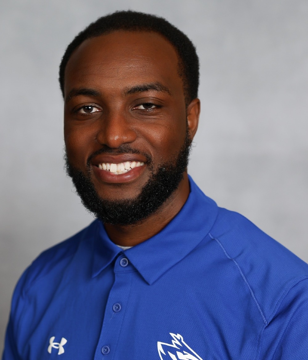 Coach Nate Willis