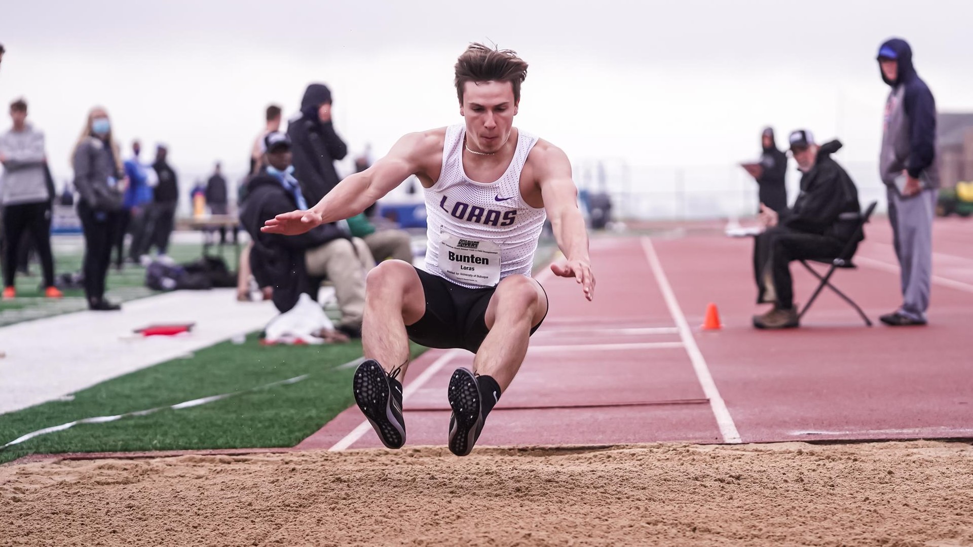 Derik Bunten Men's Track & Field Loras College Athletics