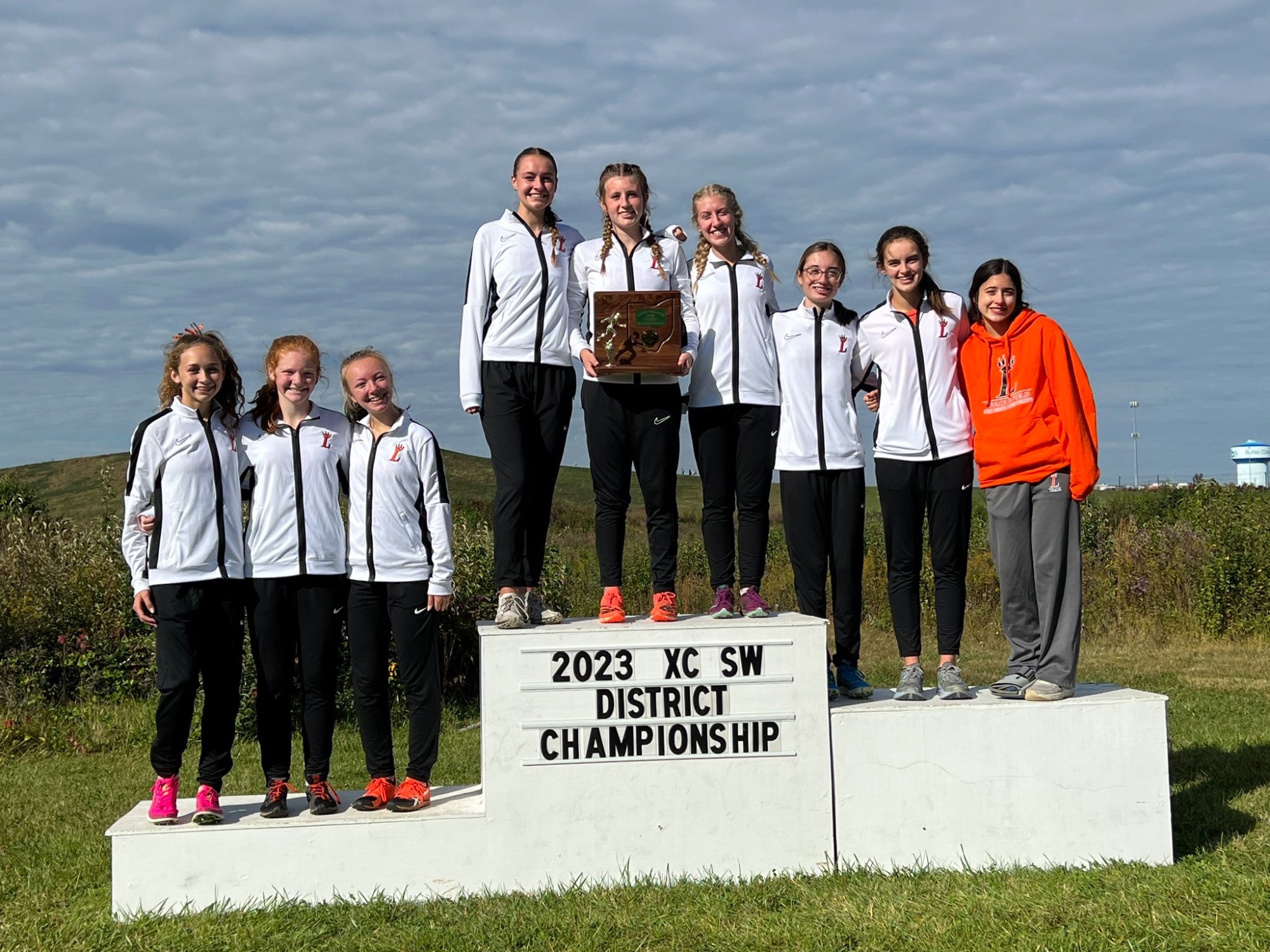 Girls XC District Champions