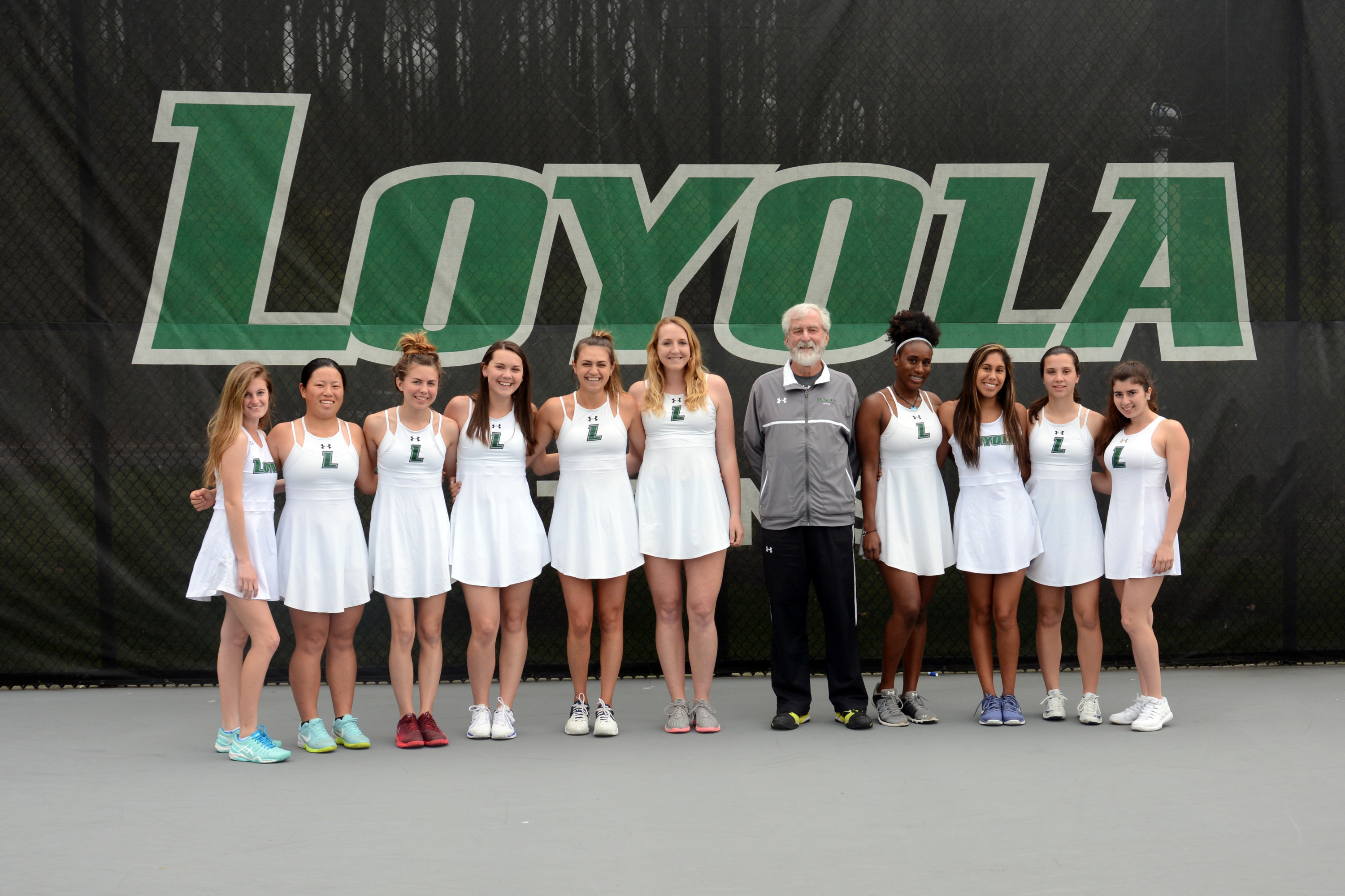 The 2017-2018 Loyola Women's Tennis Team