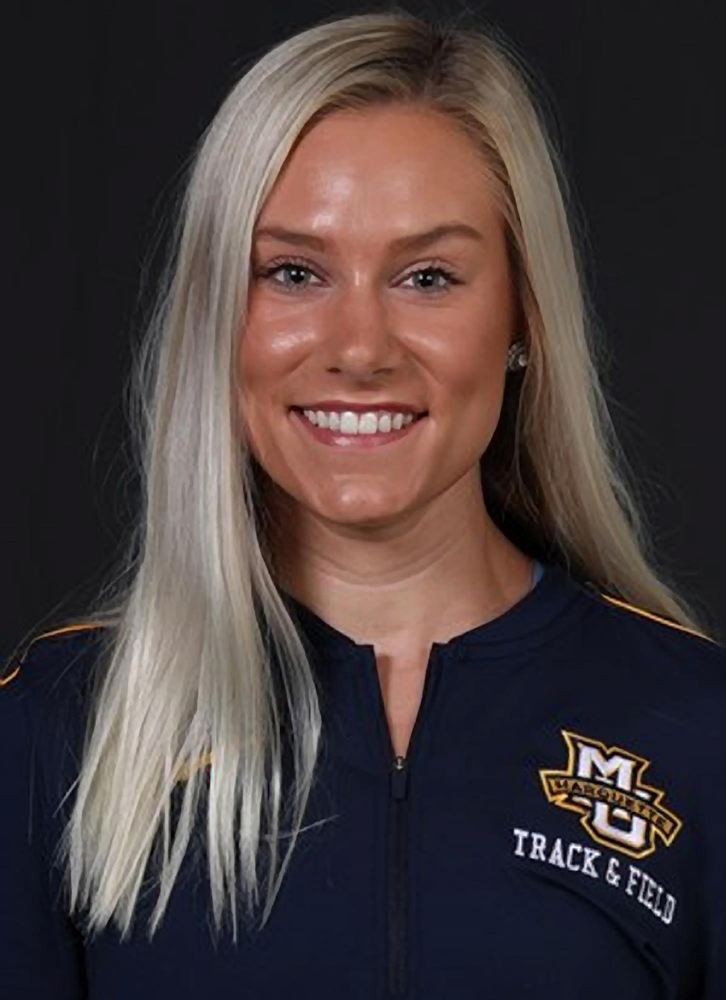 Mary Hanson headshot