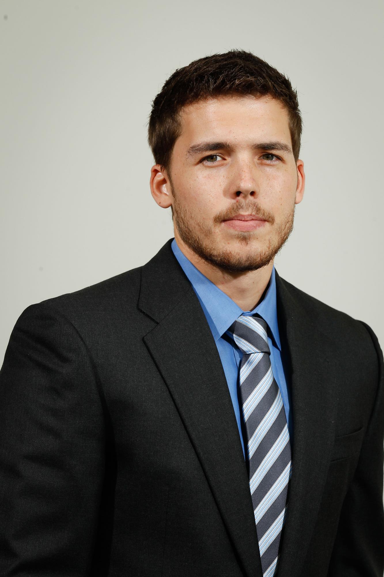 Oliver Daddario Headshot