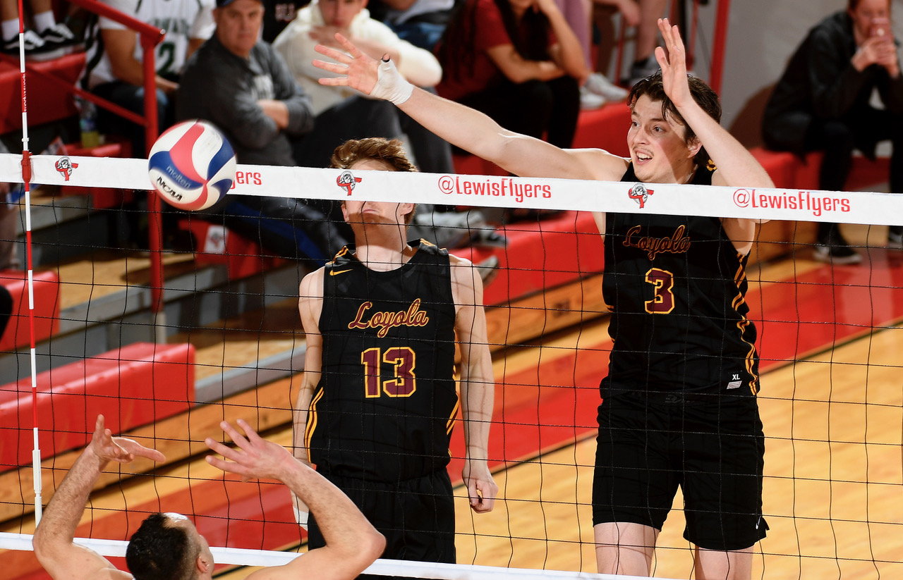 Kyle Piekarski Men's Volleyball Loyola University Chicago Athletics
