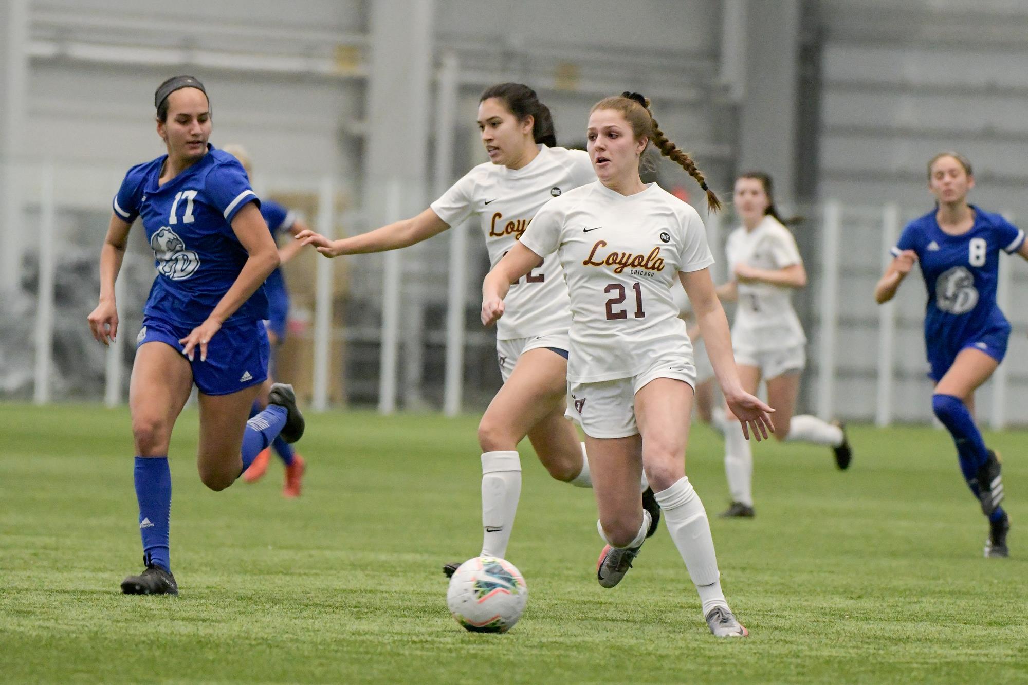 Demi Limparis Women's Soccer Loyola University Chicago Athletics