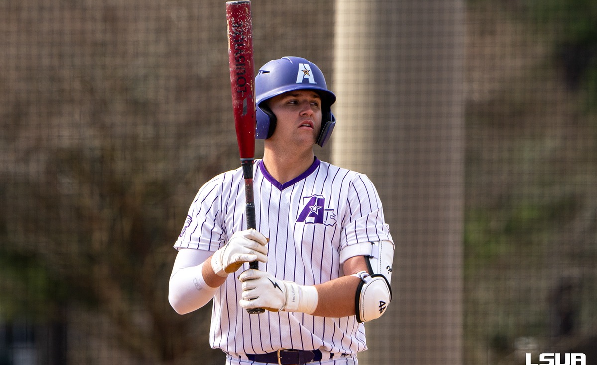 Generals Narrowly Fall to William Carey Louisiana State University at