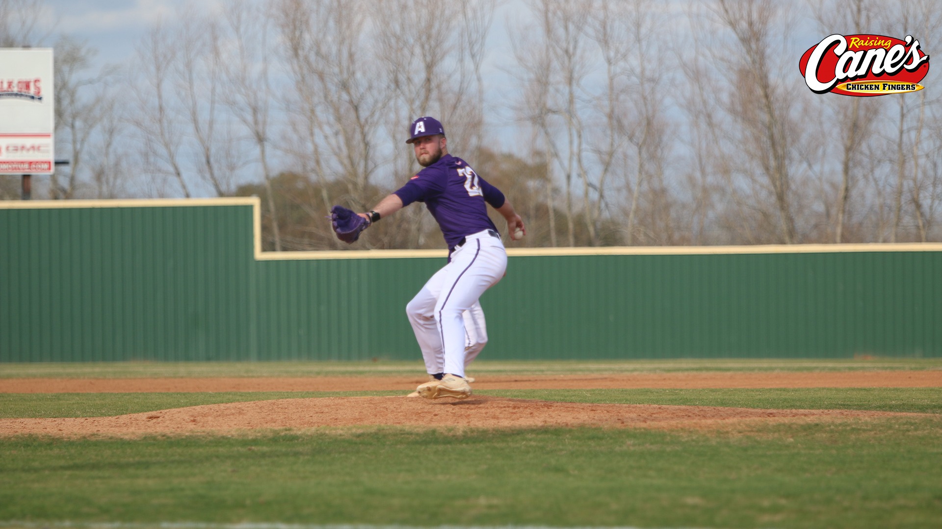 Barnes Williamson delivers a pitch against SUNO