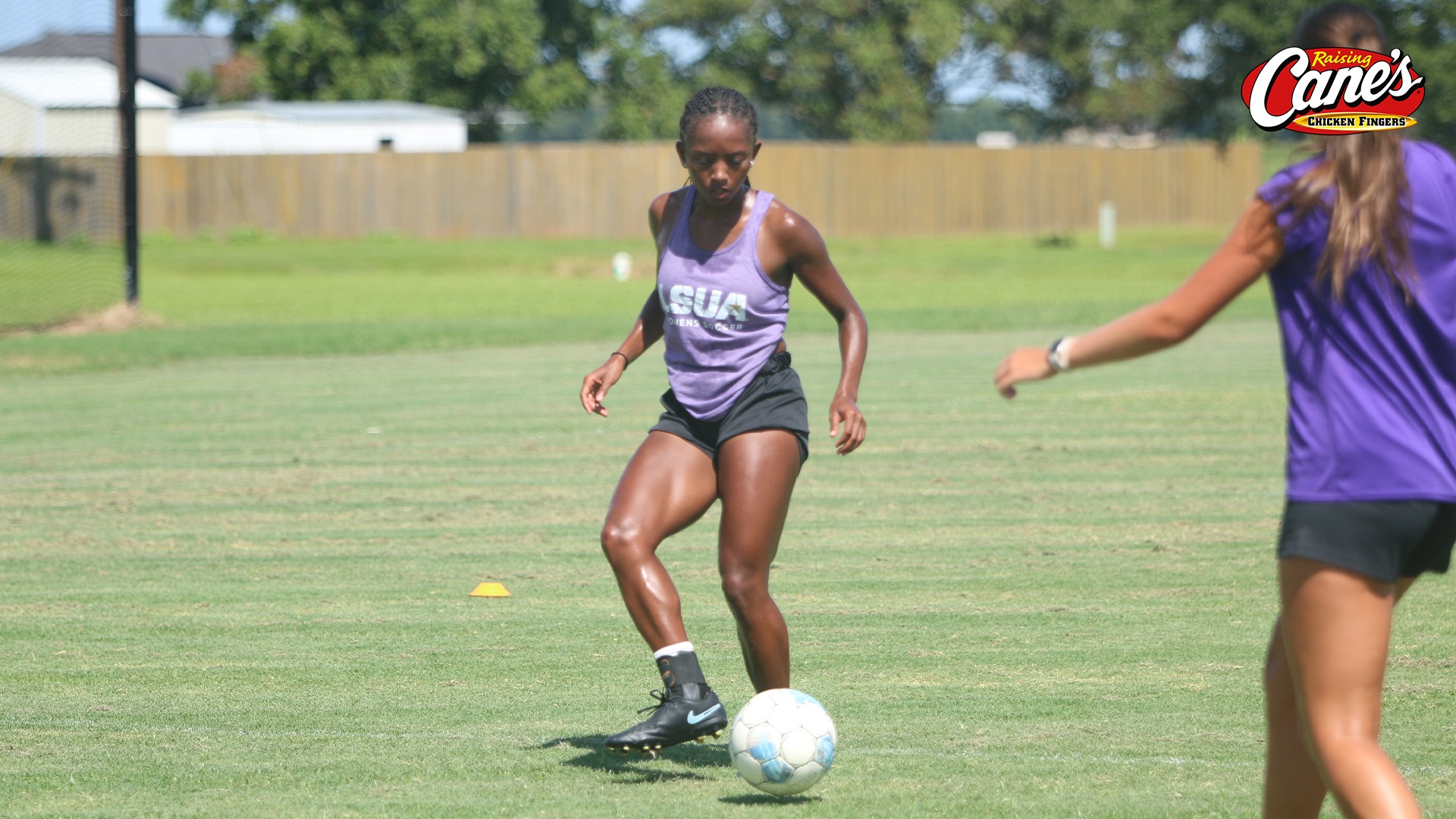 Justice Richardson passes during a drill in training