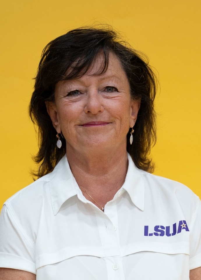 Melinda Descant 2026 headshot