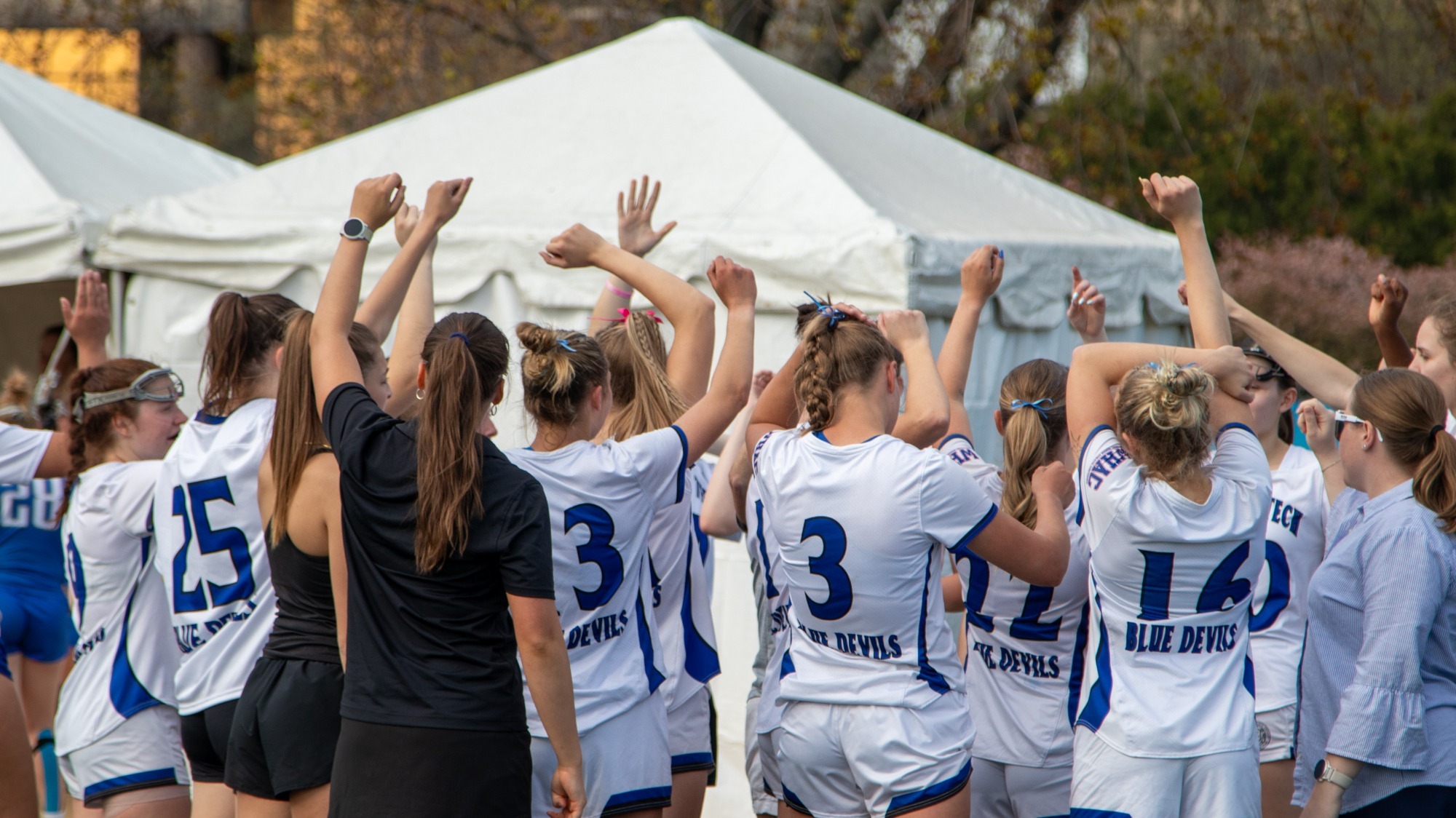 WLAX